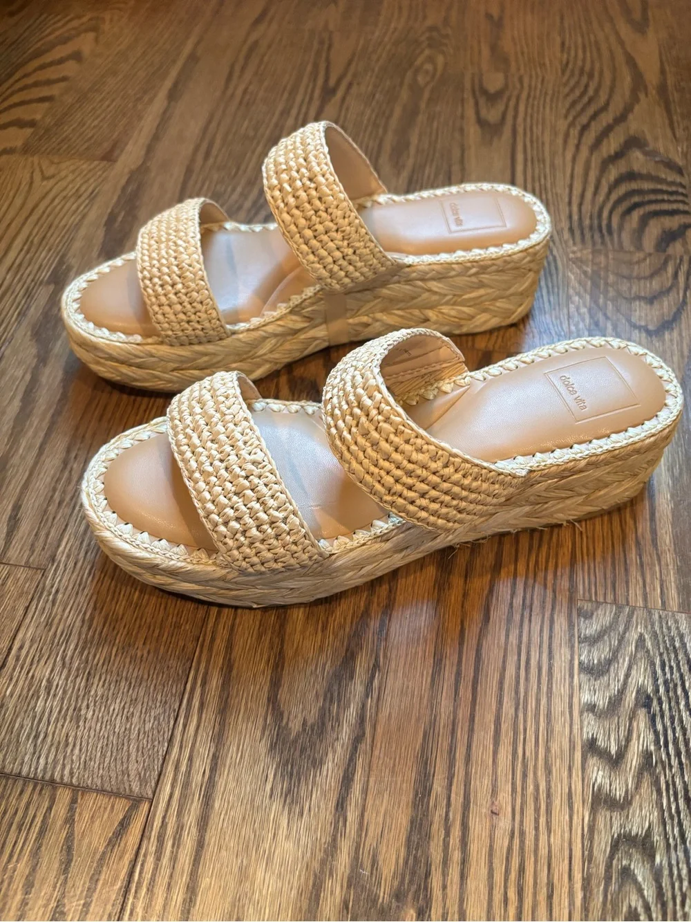 NWOT Dolce Vita Corla  Braided Platform Sandal in Natutal Raffia